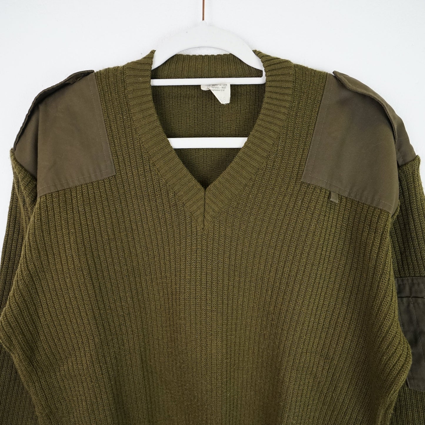 Vintage olive green Pullover men Size L