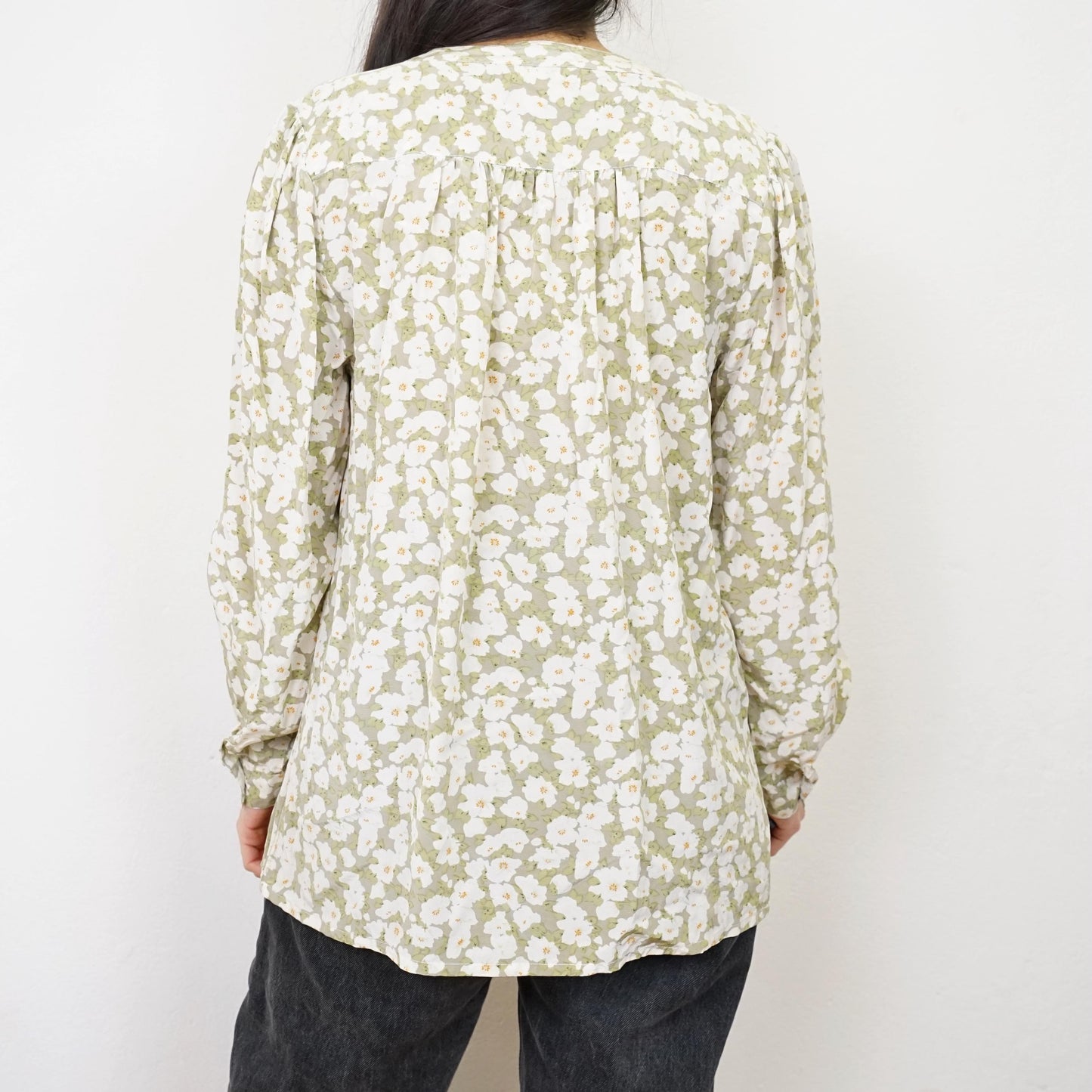 Vintage silk Blouse size S floral
