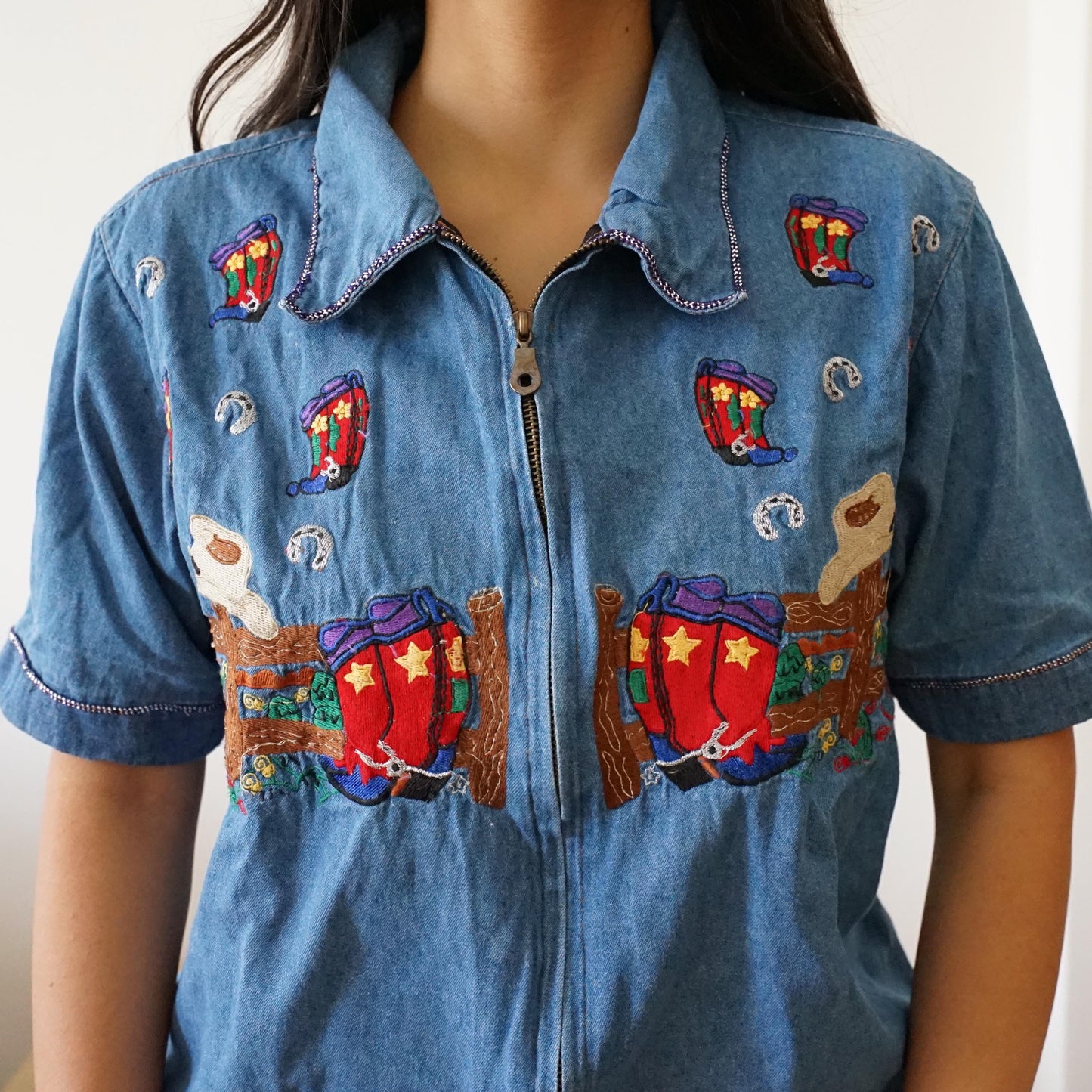 Vintage denim Shirt size M embroidery