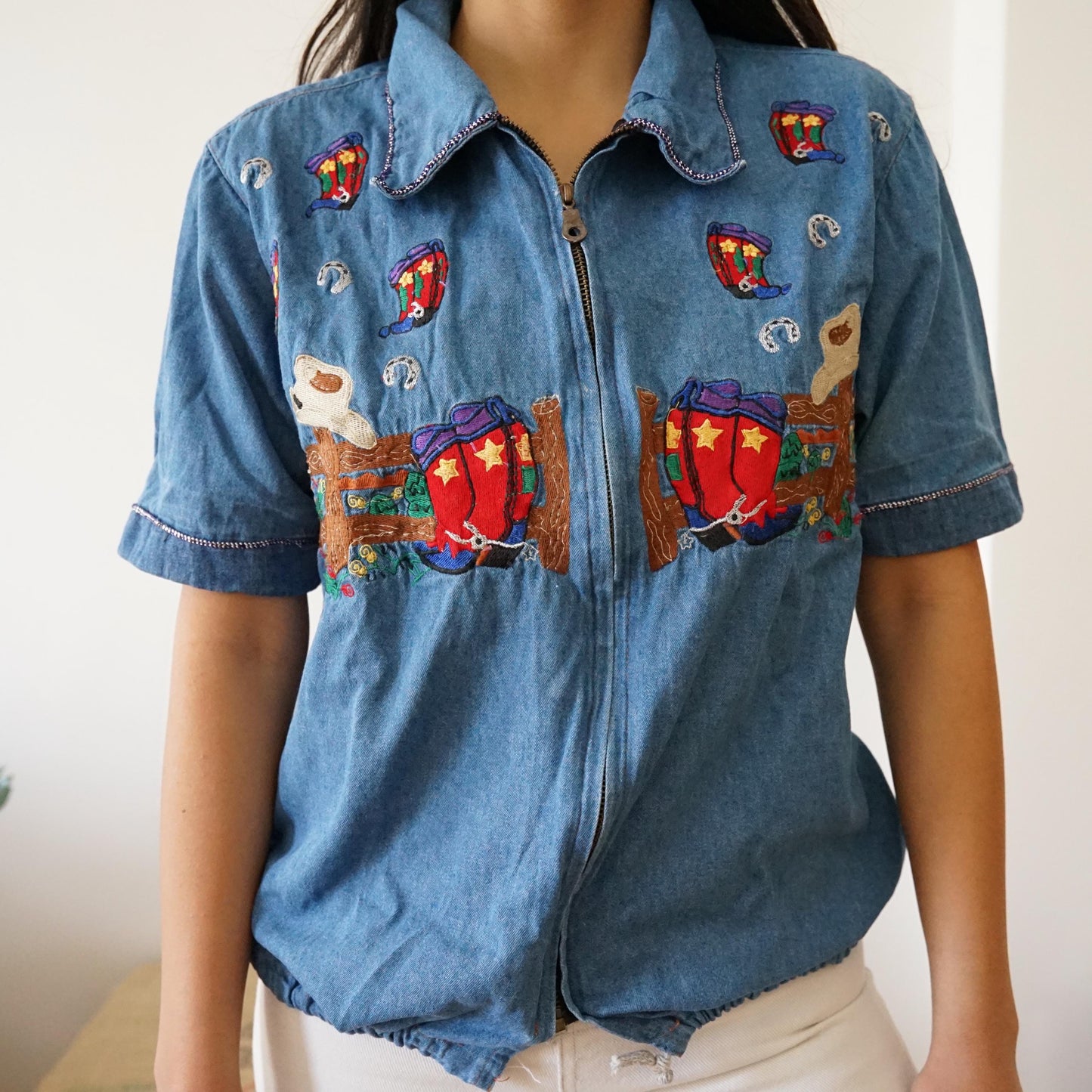 Vintage denim Shirt size M embroidery