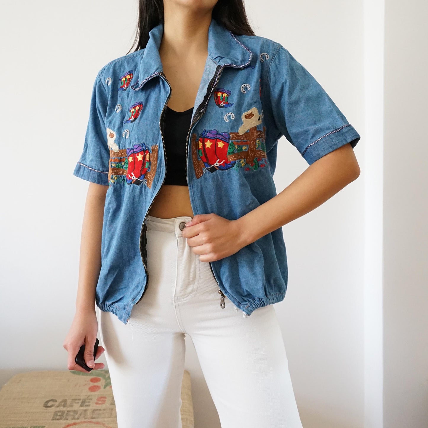 Vintage denim Shirt size M embroidery