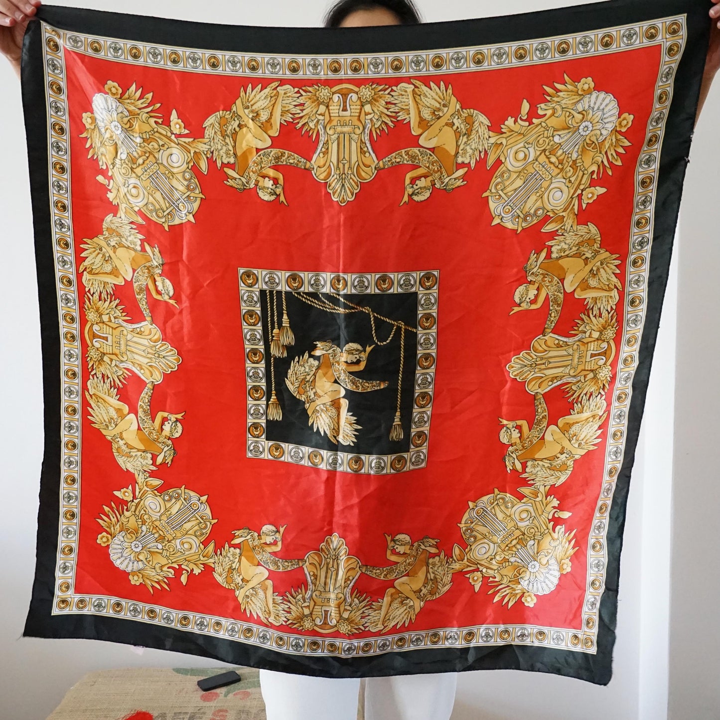 Vintage scarf baroque pattern