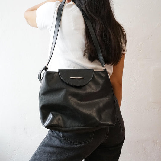 Vintage leather shoulder bag black