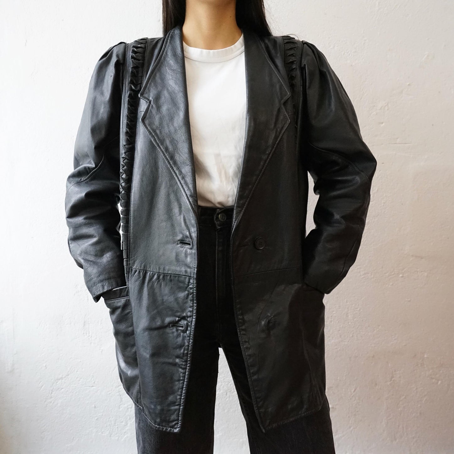 Vintage black leather jacket size S