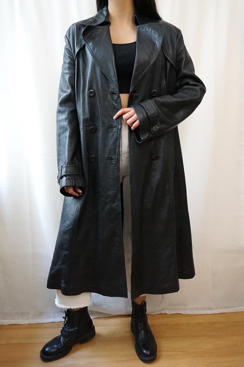 Vintage 90s leather coat Size M-L