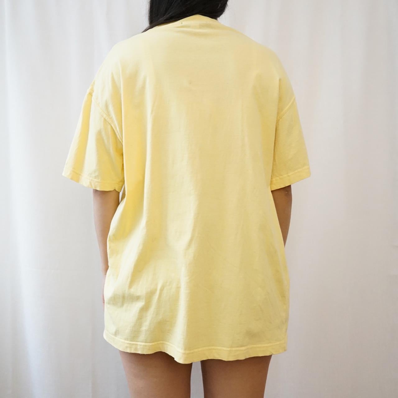 Vintage 90s T-Shirt Size L yellow