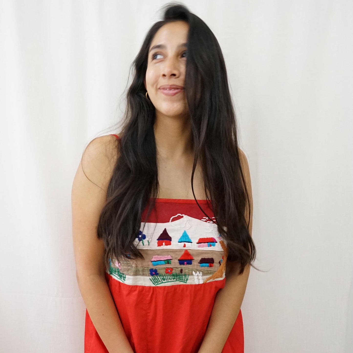 Vintage 70s hand embroidered mexico dress Size M