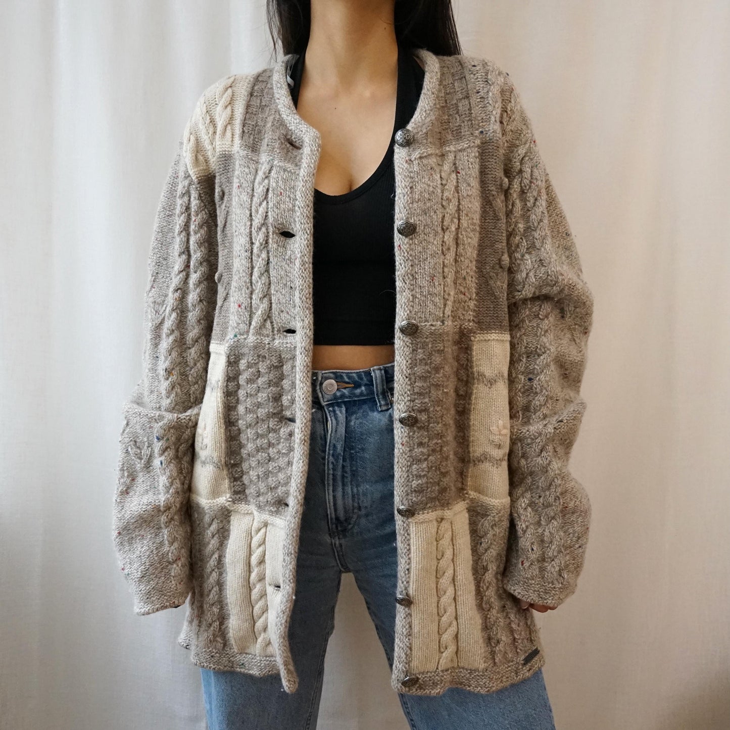 Vintage Cardigan size L-XL Giesswein