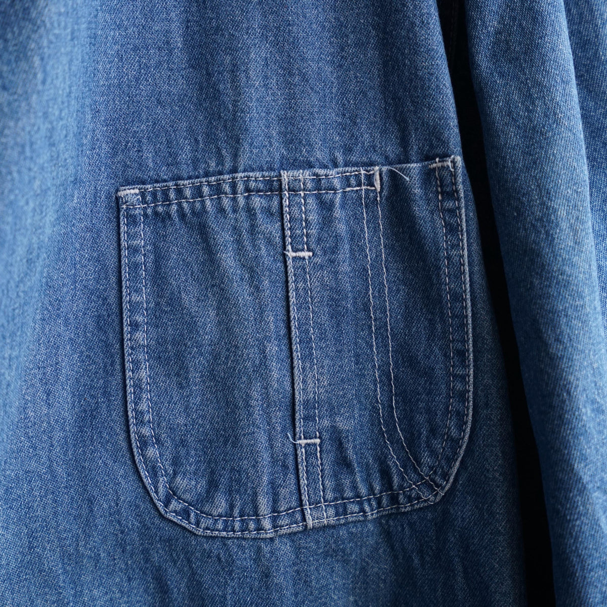Vintage 90s Denim jacket Size M Rifle
