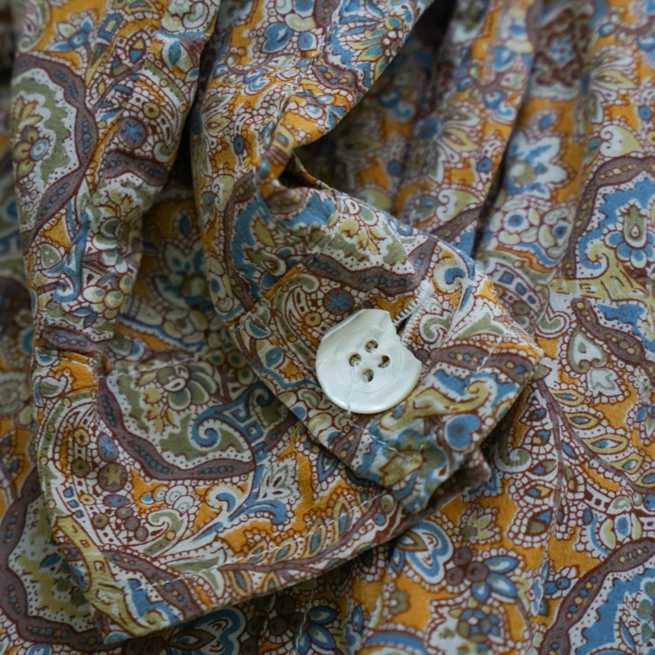 Vintage silk Blouse size M colourful paisley