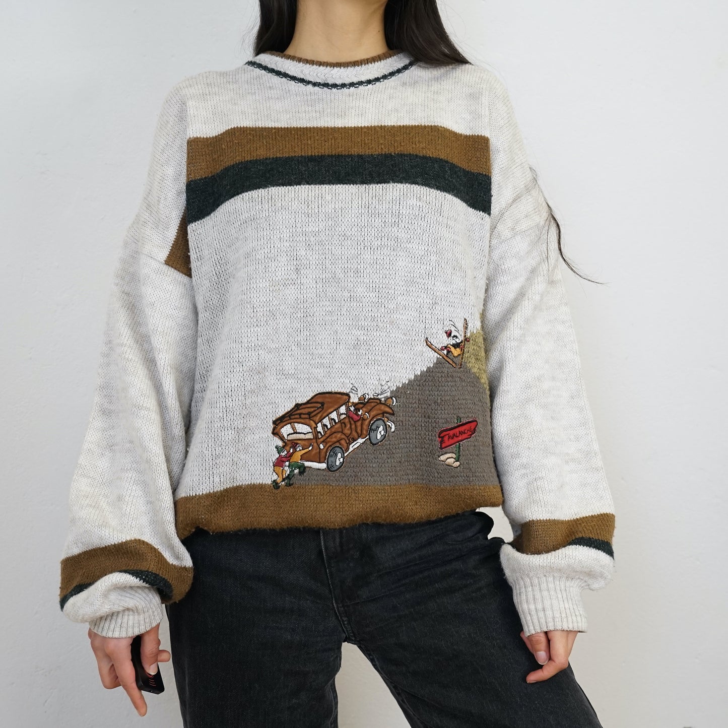 Vintage Pullover Size L-XL white brown embroidery