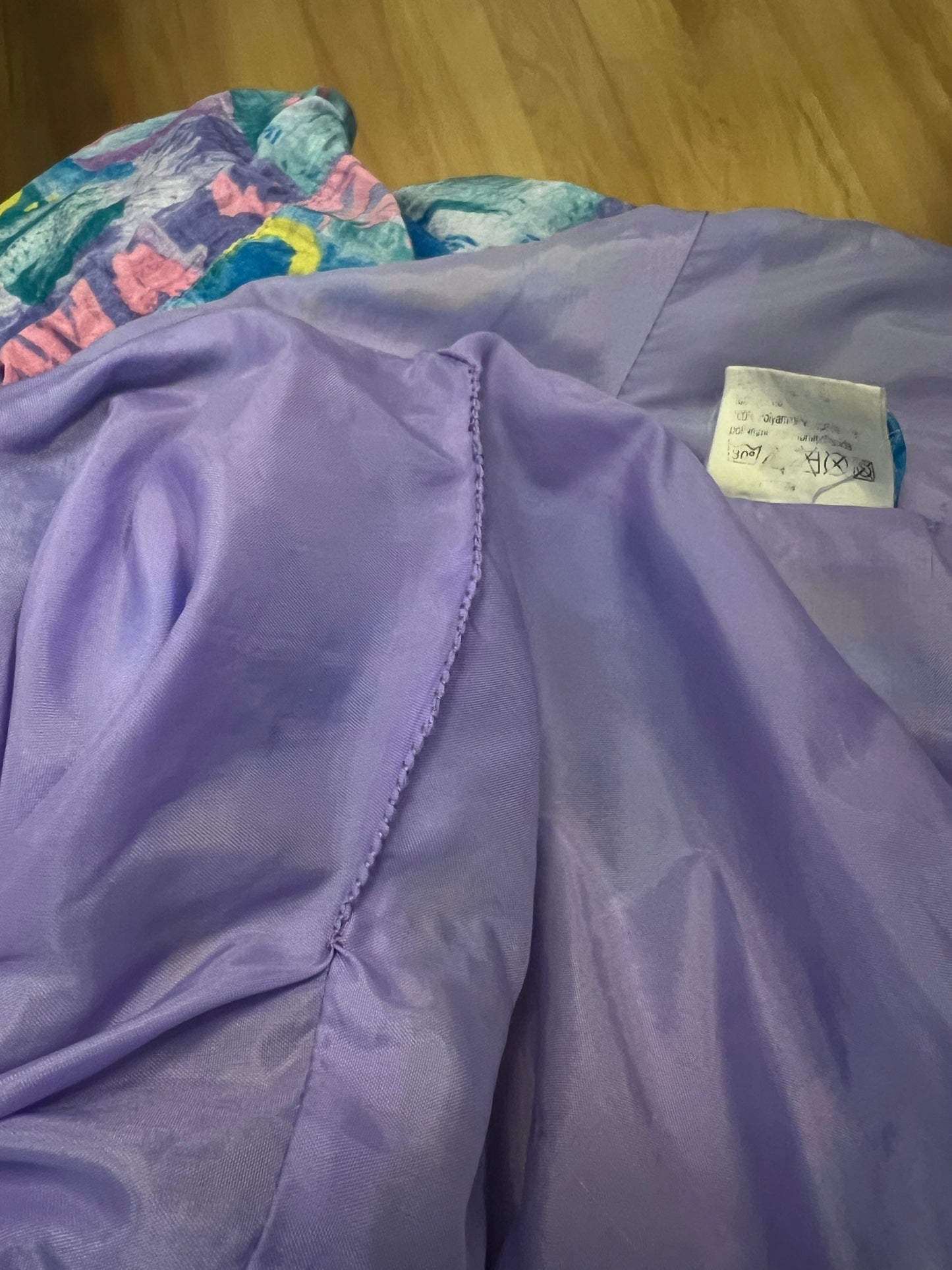 Vintage colorful rain jacket Size L