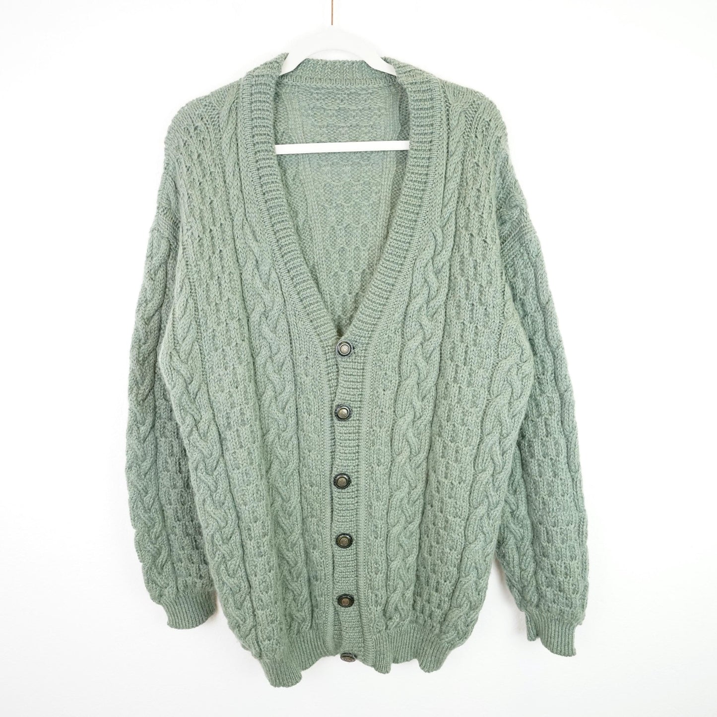 Vintage Cardigan size L sage green