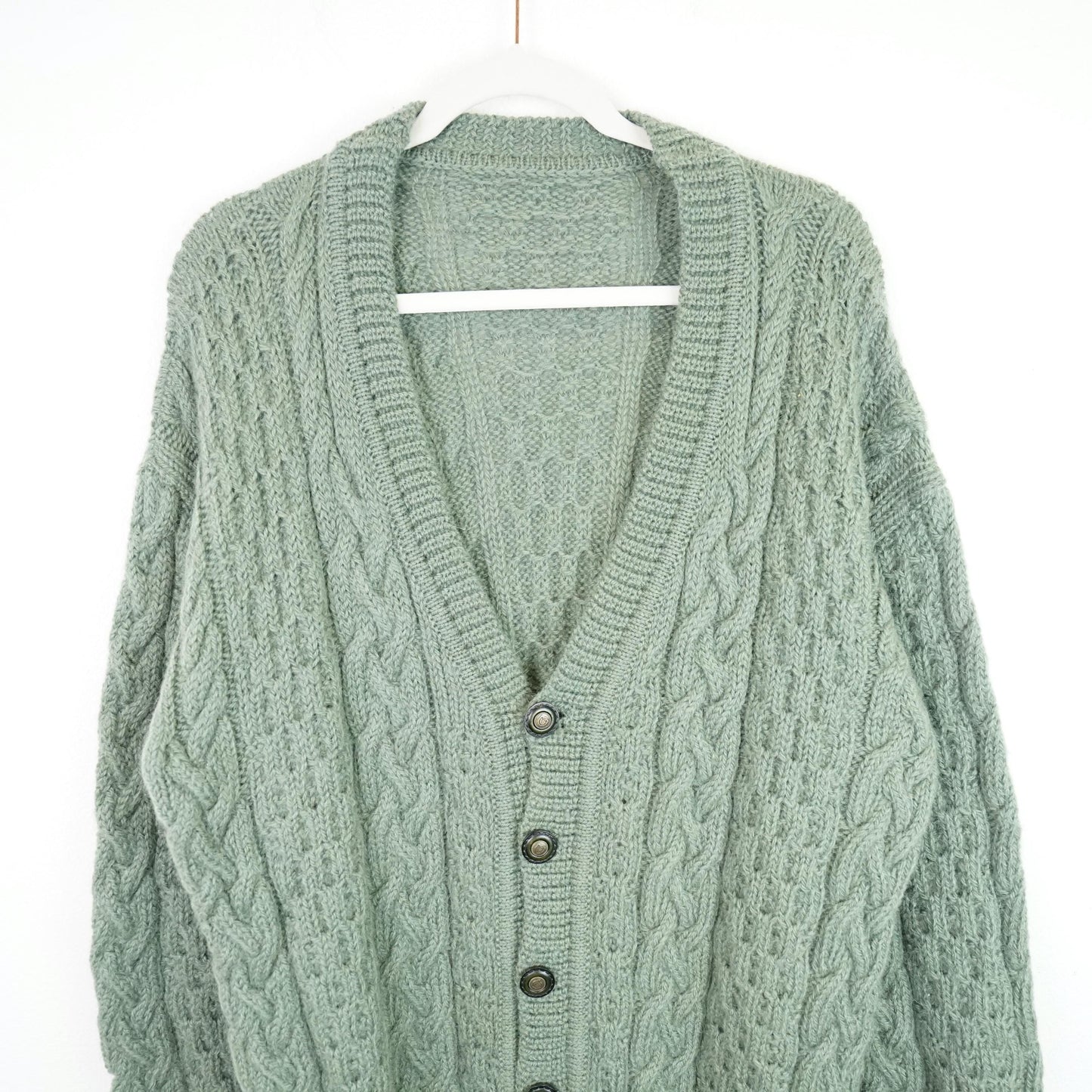 Vintage Cardigan size L sage green