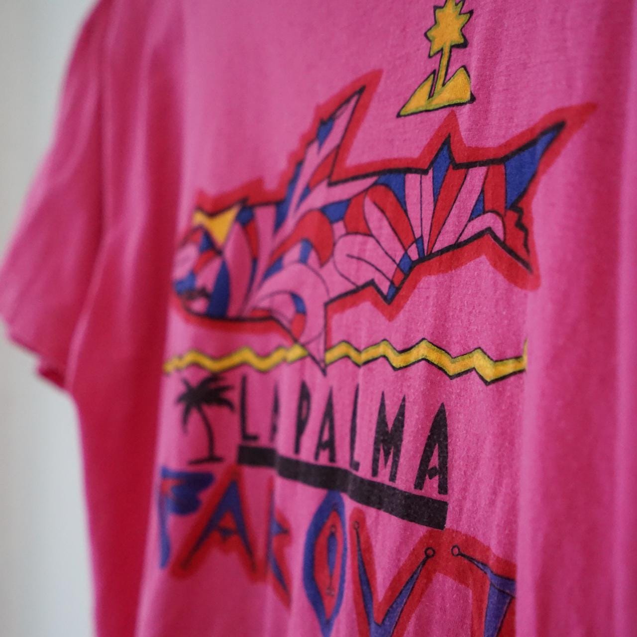 Vintage La Palma T-Shirt Size S pink shirt