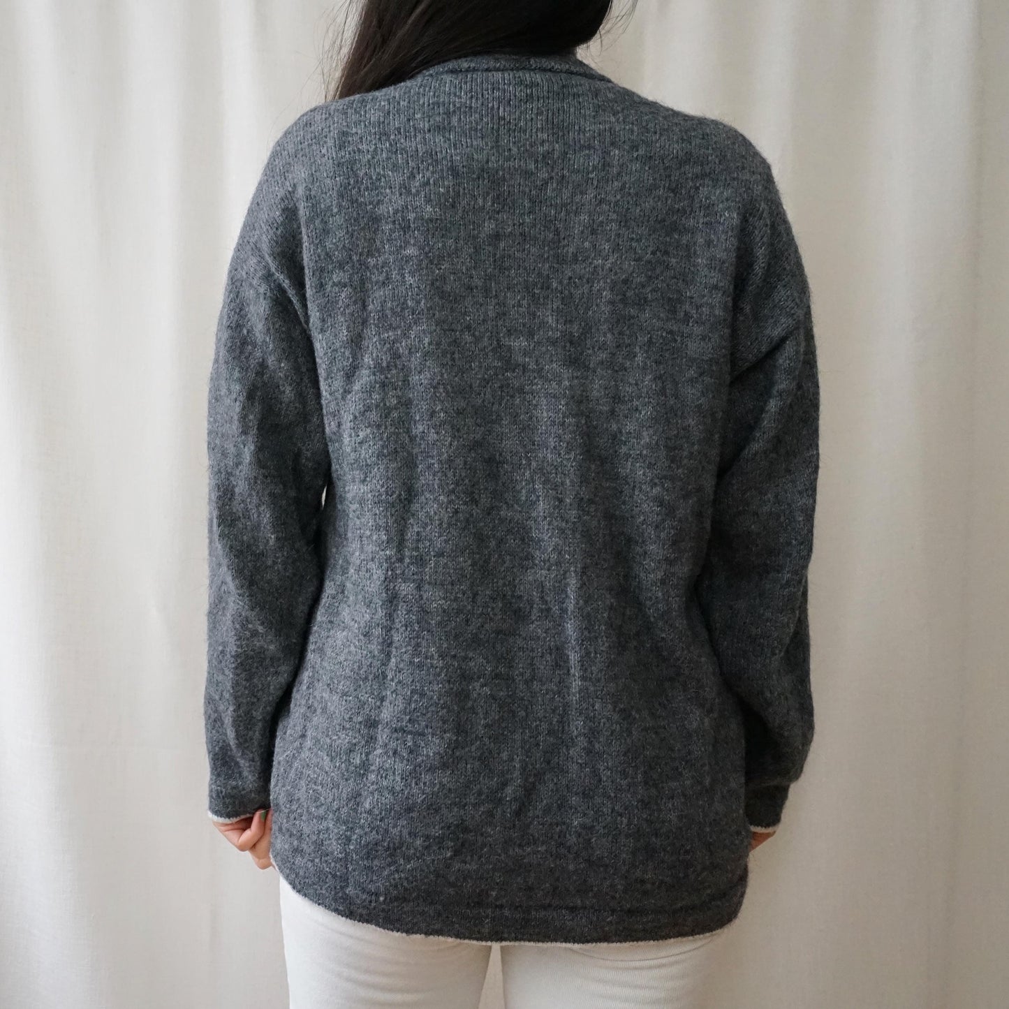 Vintage RARE Pullover Size M south american alpaca
