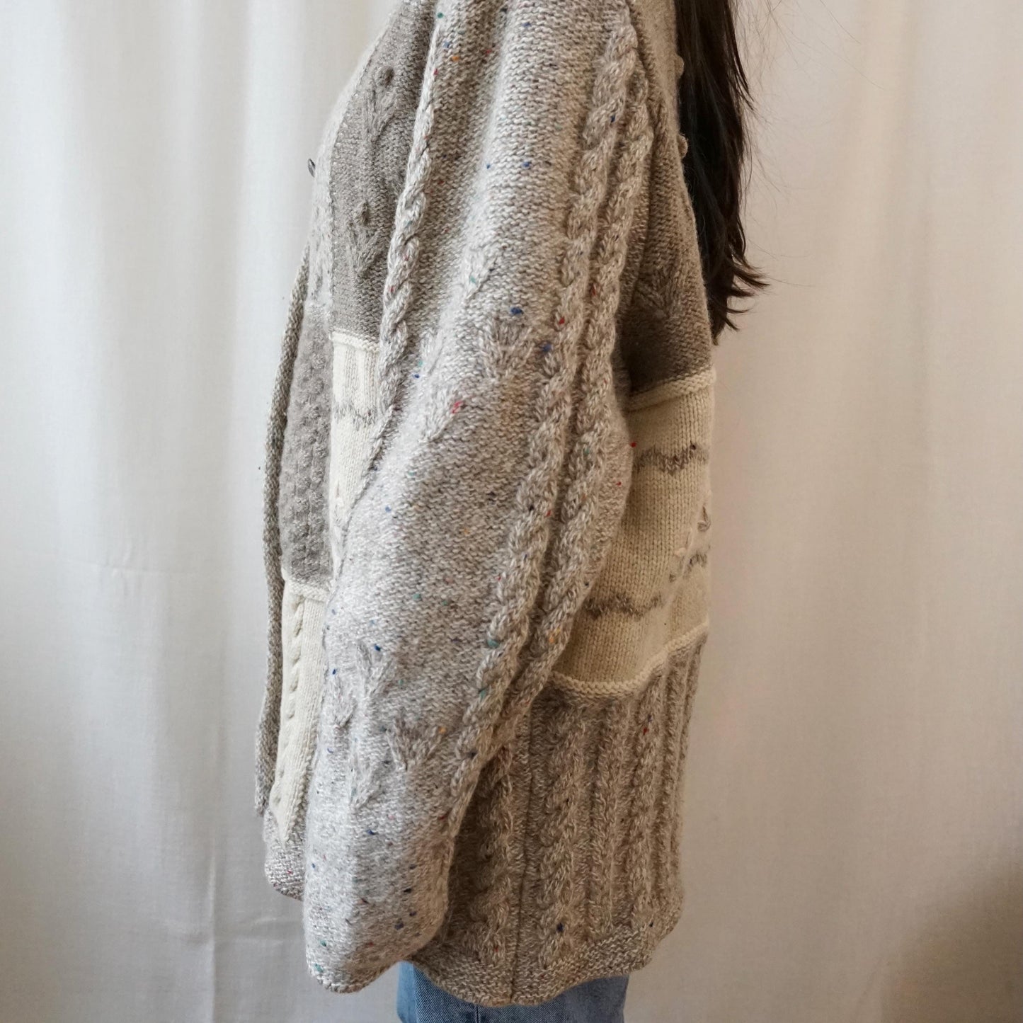Vintage Cardigan size L-XL Giesswein