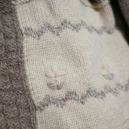 Vintage Cardigan size L-XL Giesswein