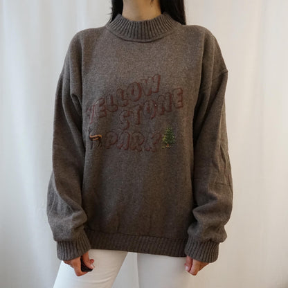 Vintage 90s Pullover Size L embroidered
