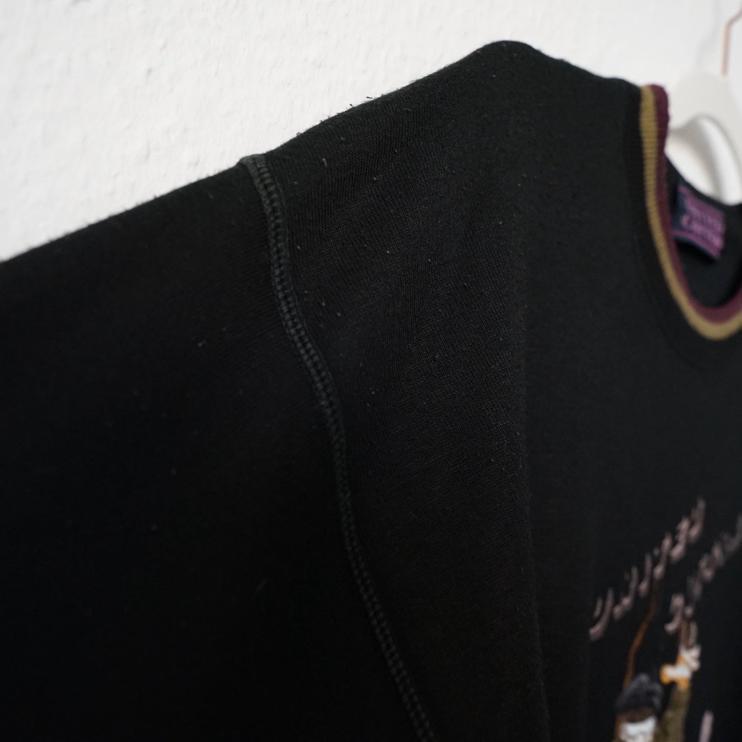 Vintage 90s Sweatshirt Size L embroidery