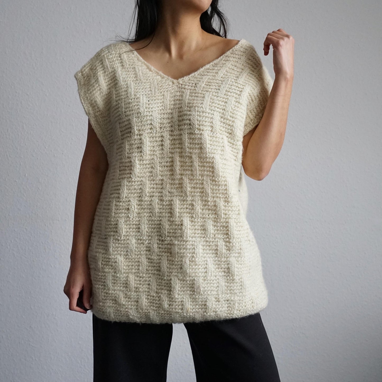 Vintage handmade knit Vest size L-XL