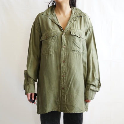 Vintage 90s silk Shirt size M-L