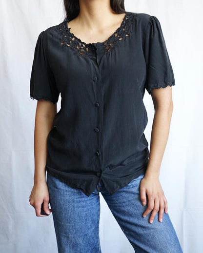 Vintage 80s silk Blouse size S embroidery