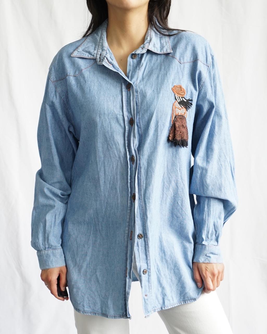 Vintage denim Shirt size M - embroidered