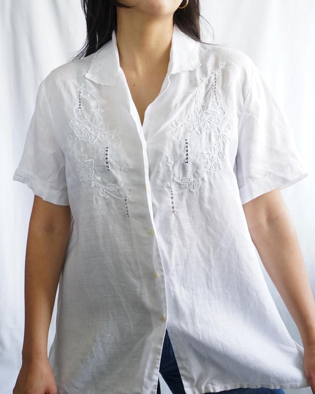Vintage linen blouse size L hand embroidered