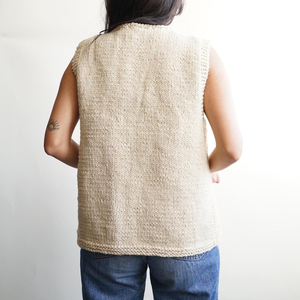 Vintage 70s Vest size M cream wool