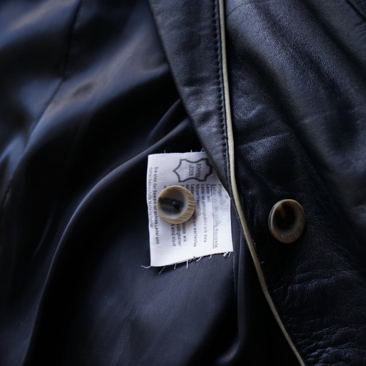 Vintage 90s leather jacket size S black