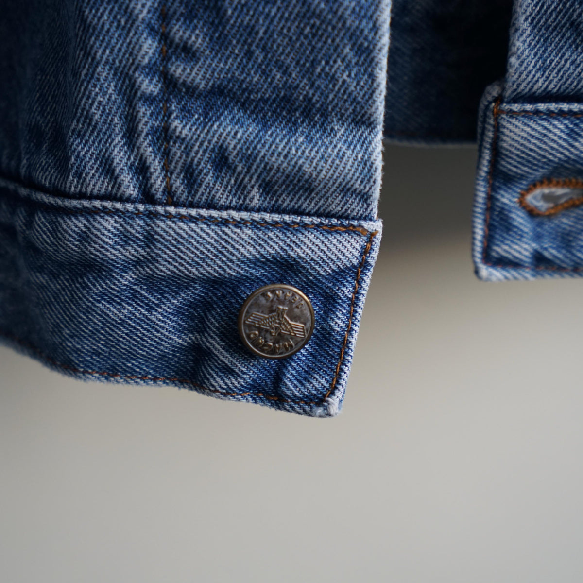 Vintage 90s Denim jacket Size L-XL