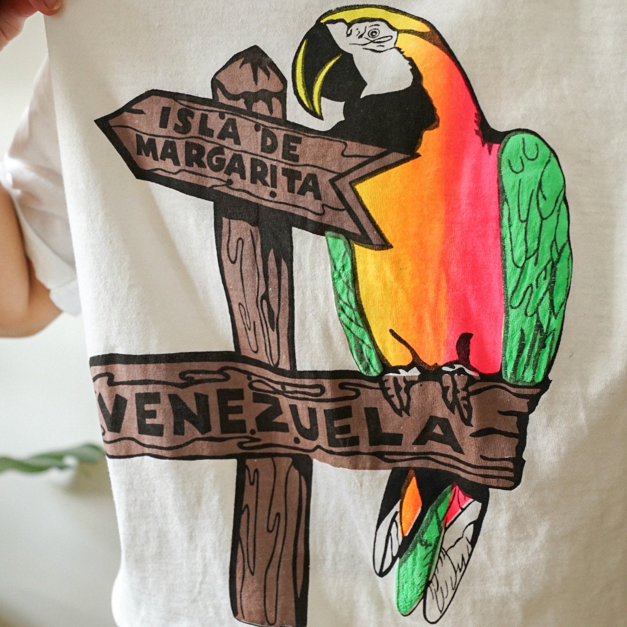 Vintage destination T-Shirt Size L Venezuela