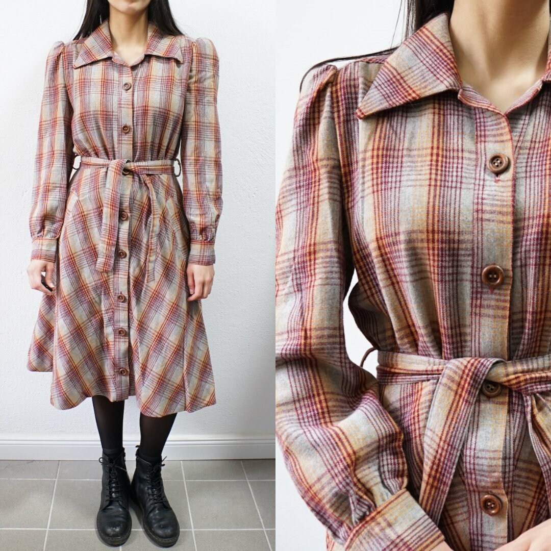 Vintage long sleeved dress Size S wool mix checkered pattern dress 90s dress button up collared dress