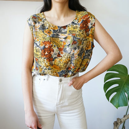 Vintage sleeveless floral blouse size S