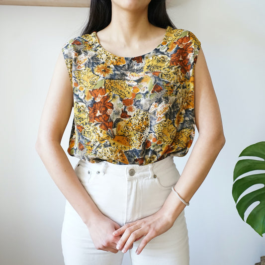 Vintage sleeveless floral blouse size S