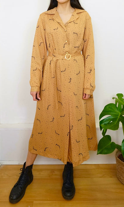 Vintage mustard color Dress size M