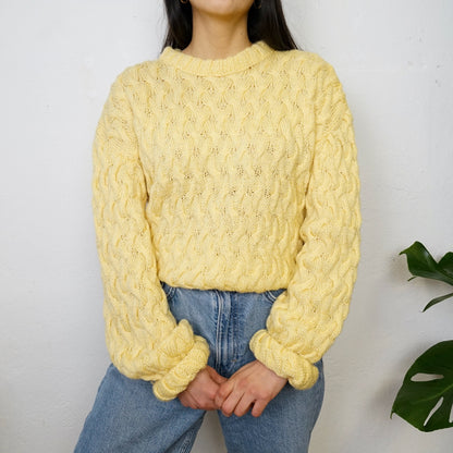 Vintage yellow Pullover Size L-XL braided pattern
