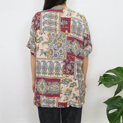 Vintage floral paisley Blouse size L short sleeved colorful blouse button up shirt unisex