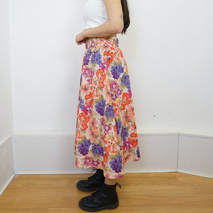 Vintage floral Skirt size S colorful