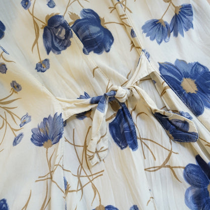 Vintage white blue floral Dress size S