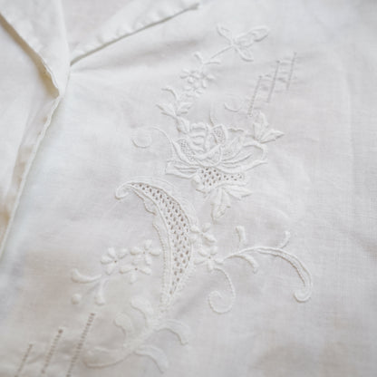Vintage linen embroidery Blouse Size M