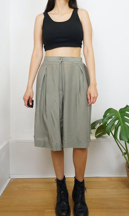 Vintage green Shorts Size S-M Bermuda shorts