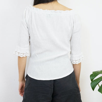 Vintage white off shoulder Blouse size M