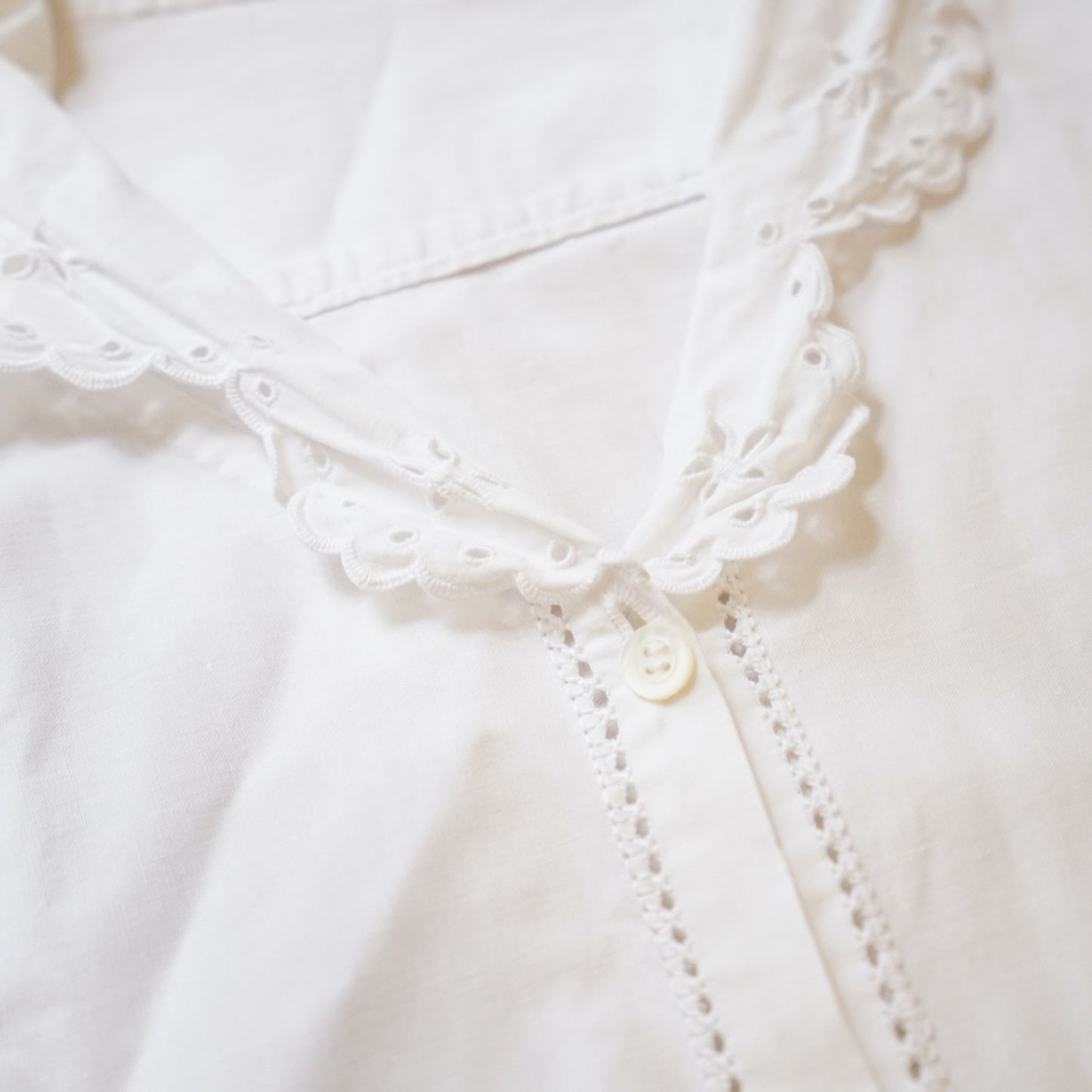 Vintage white Shirt size S short sleeve