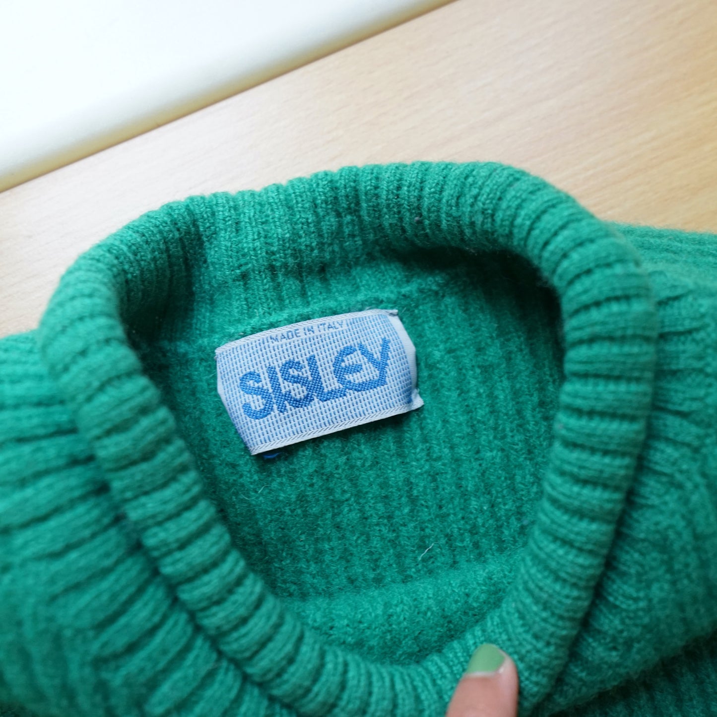 Vintage Sisley Pullover size S-M pure wool