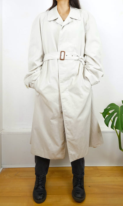 Vintage Trench Coat Size L off white