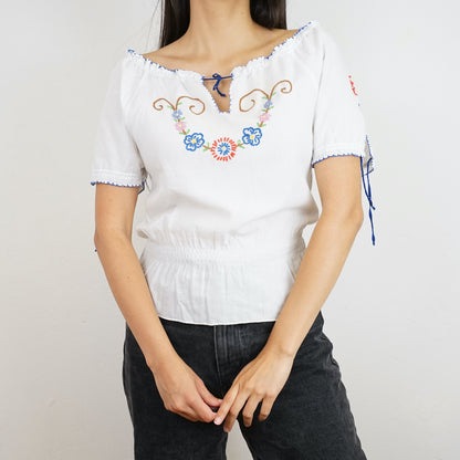 Vintage hungarian embroidered Blouse size XS